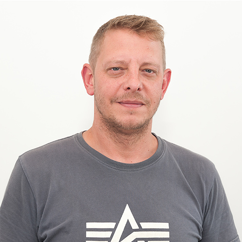 OLIVER GERKEN - Team Lead Logistics